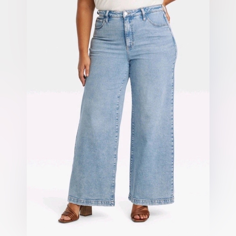 NWT Wide-Leg Jeans